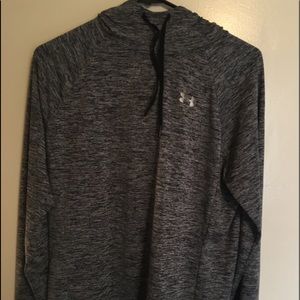 Women’s Under Armour hooded shirt- Lg